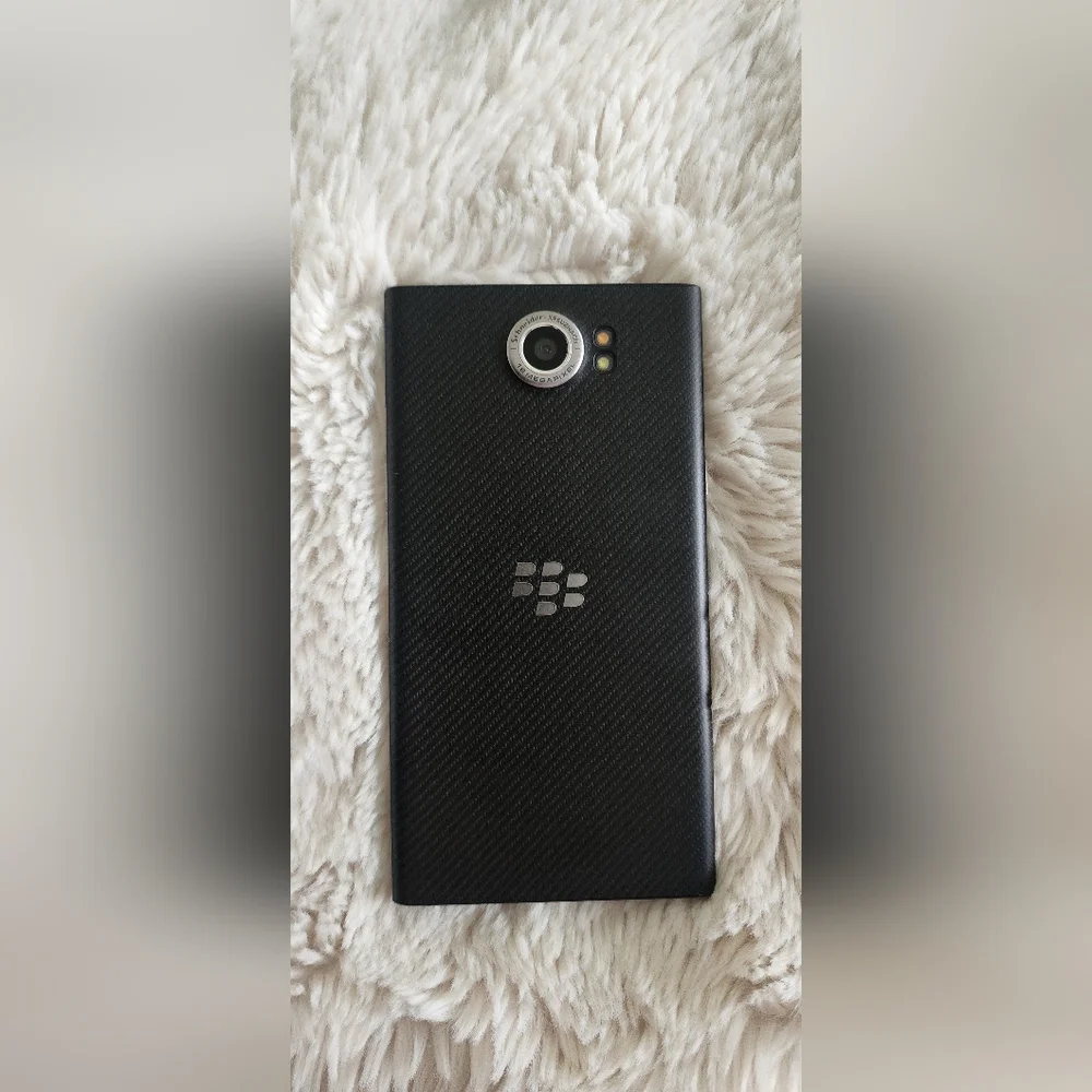 Black Slider Smartphone with QWERTY Keyboard